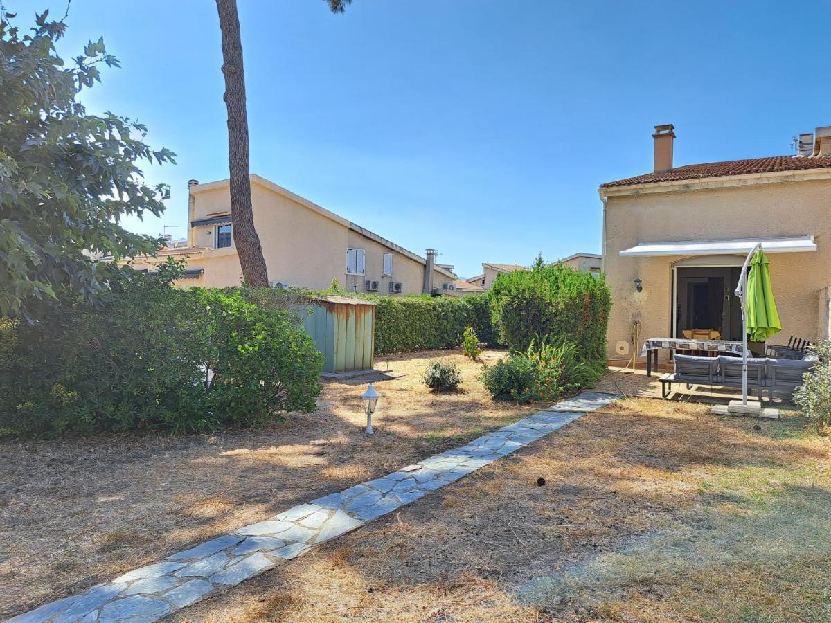 Mini Villa Jardin 50 M Plage Borgo  Eksteriør billede