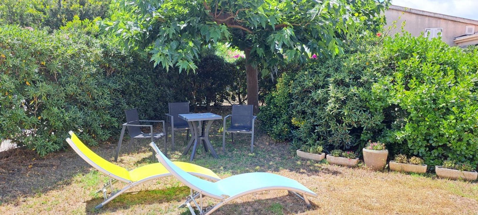 Mini Villa Jardin 50 M Plage Borgo  Eksteriør billede